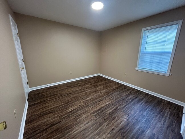 Photo - Washington Square Apartments #23 Unidad 023