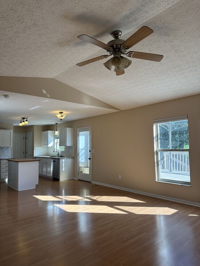 Photo - Welcome to this stunning 3 bed/3 bath sing...