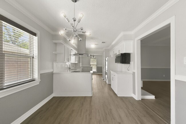 Photo - 15710 Creekhaven Dr