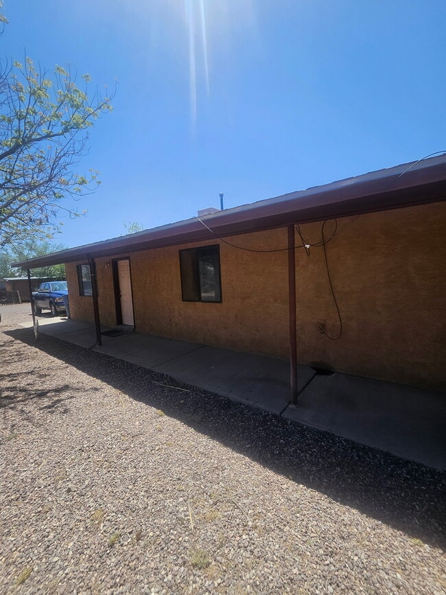 East Facing - 1433 Kimball Pl Unit 1 Rental