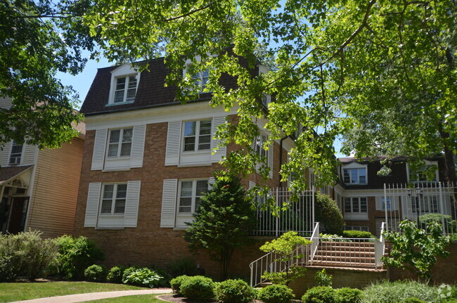 Building Photo - 2038 Sherman Ave Unit 3B Rental