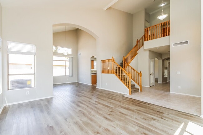 Photo - 1356 E Black Diamond Dr