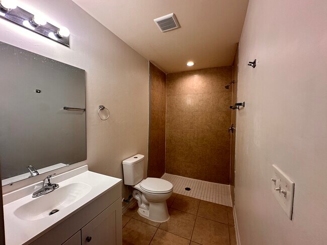 Photo - 1043 SE 11th Terrace