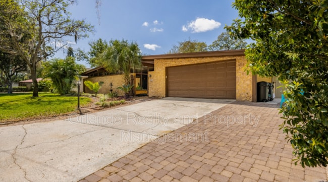 Photo - 1483 Glastonberry Rd