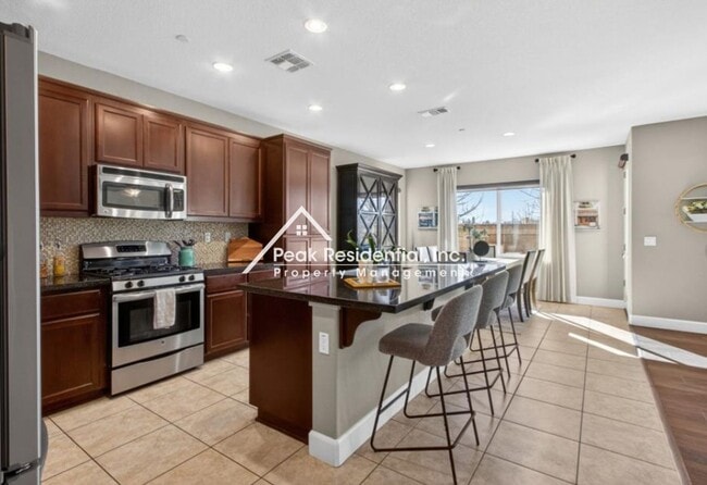 Photo - Beautiful 3bd/2.5ba Folsom Home with 2 Car Garage!