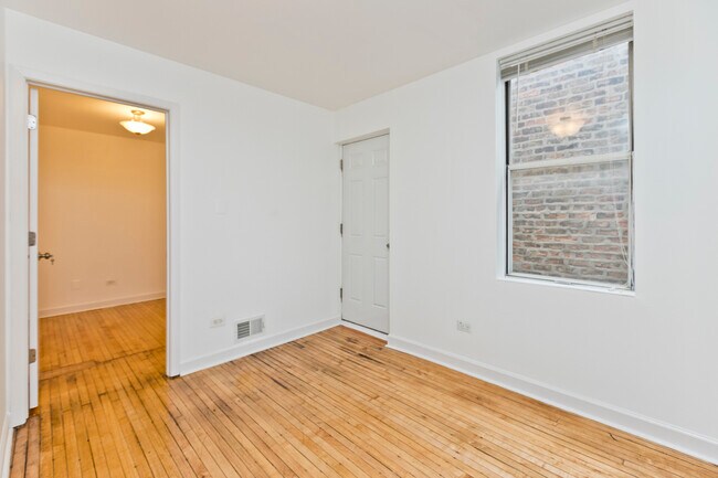 Photo - 1732 W 17th St Unit 2FFB