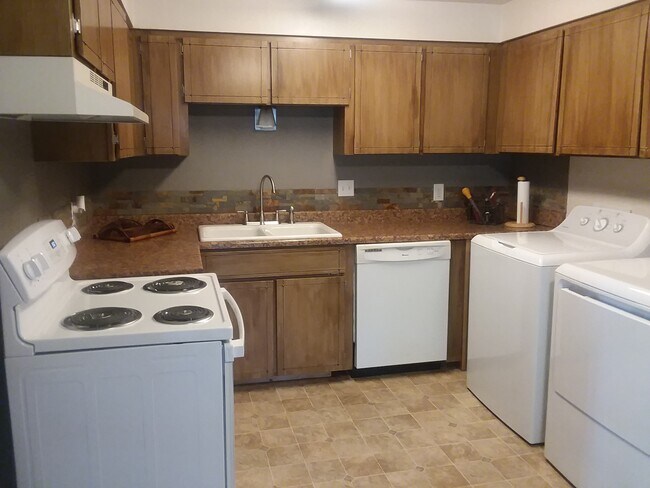 Photo - 348 W Davidson Ave