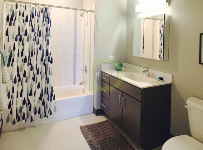 Photo - 215 W Lake St