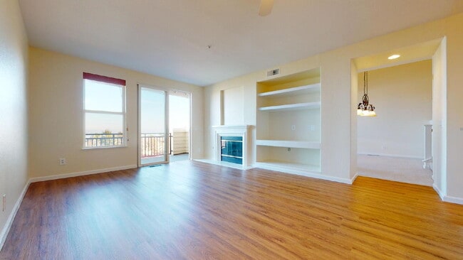 Photo - 123 Warbler Ln