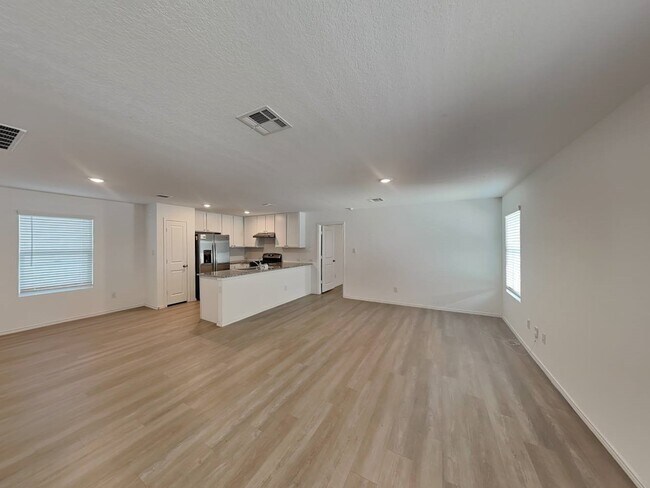 Photo - 4120 Waterfall Cv