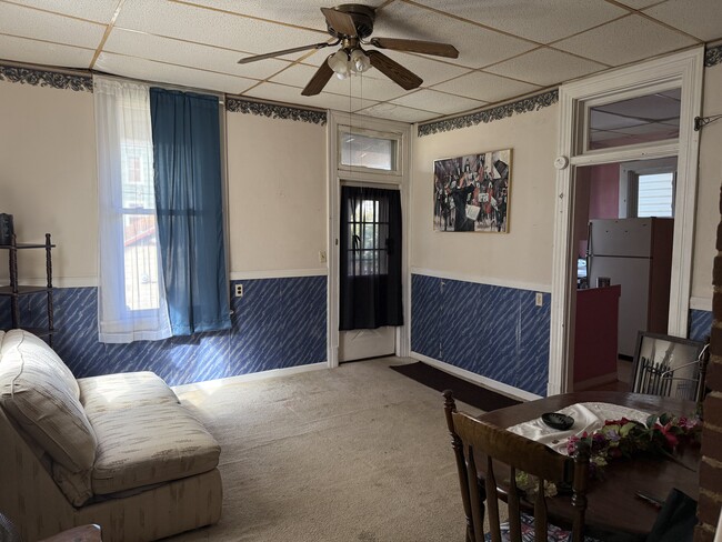 Photo - 423 N Front St Unit Apt 1