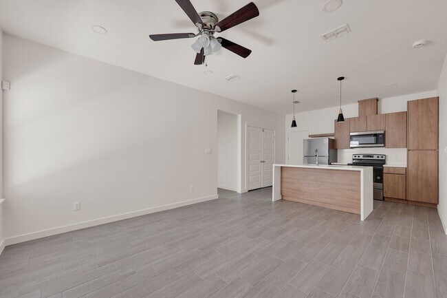 1502 W Platinum Dr Unit 1502 #4