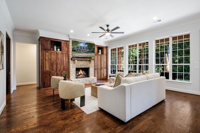 5 Meadowbrook Cir