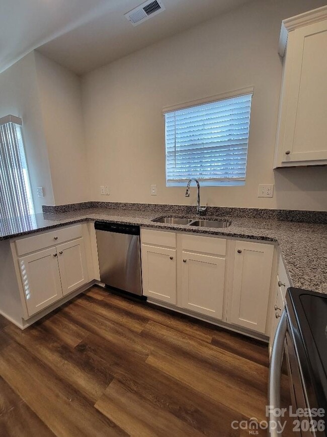 Photo - 6941 Calton Ln