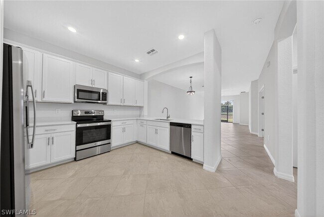 Photo - 2220 Dragonfruit Wy