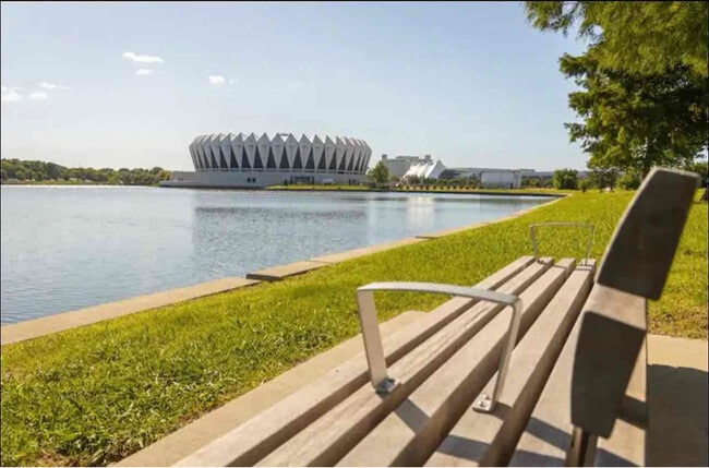 Photo - 601 Freeman Dr