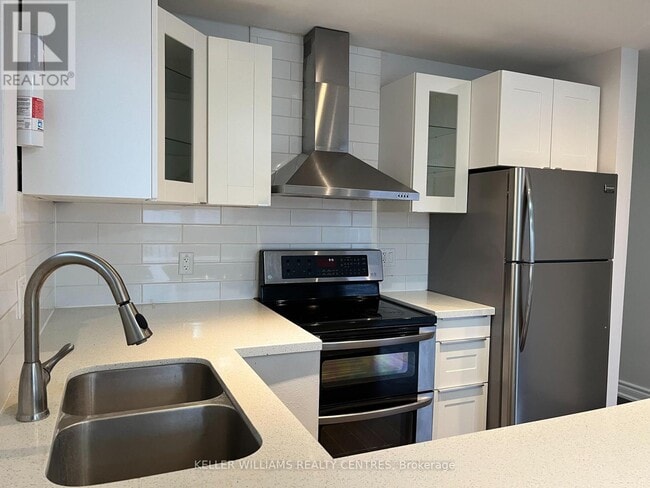 Photo - 211 Silverbirch Dr Unit Upper