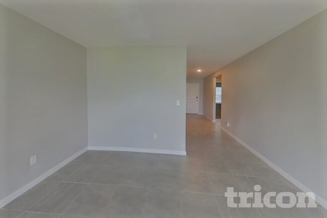 77063 Crosscut Wy