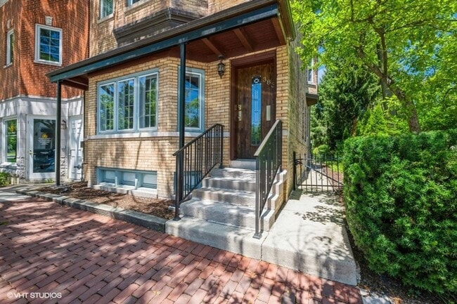 Building Photo - Park Avenue Unit Downstairs - #1