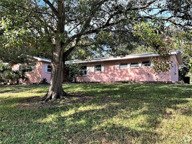 Building Photo - 1990 Sandra Dr Rental