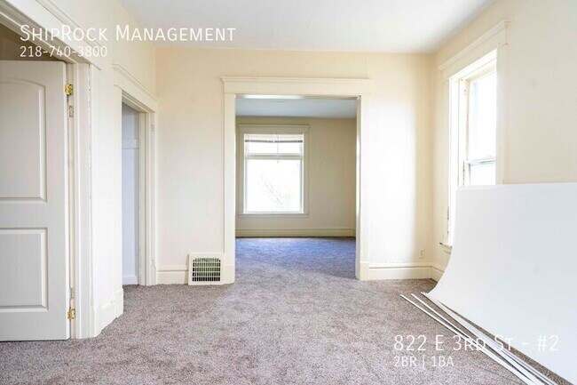 Photo - 822 E 3rd St Unit #2