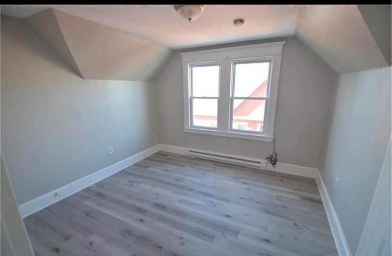 Photo - 497 Carroll Ave