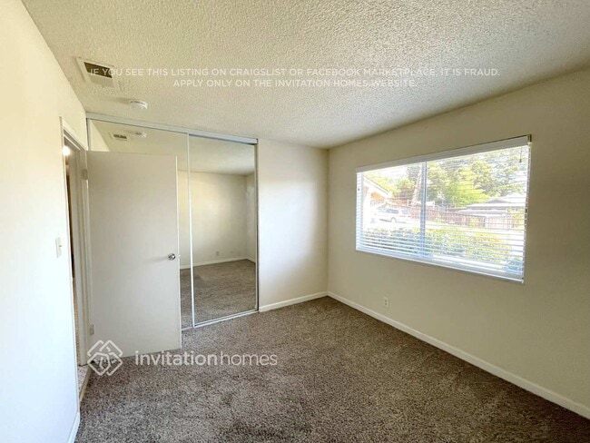 Photo - 2772 Sargent Ave