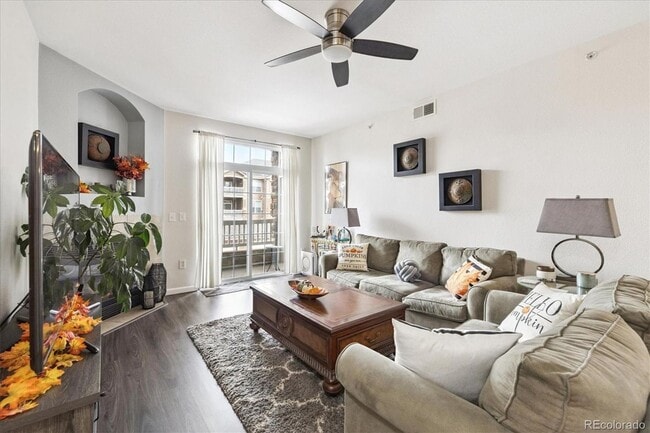 Building Photo - Blackhawk - Englewood Unit 9-204