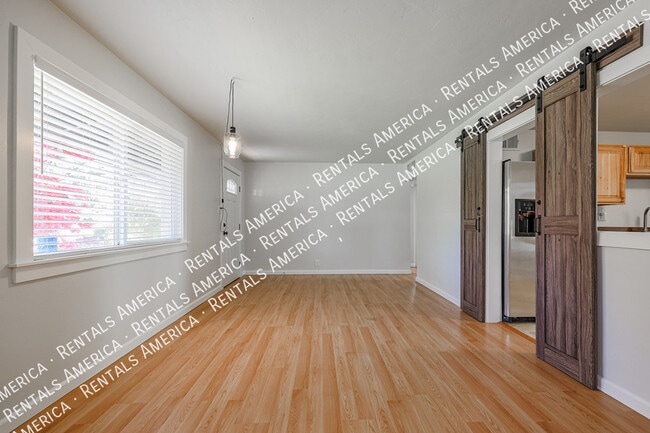 Photo - 1538 E Cedar St