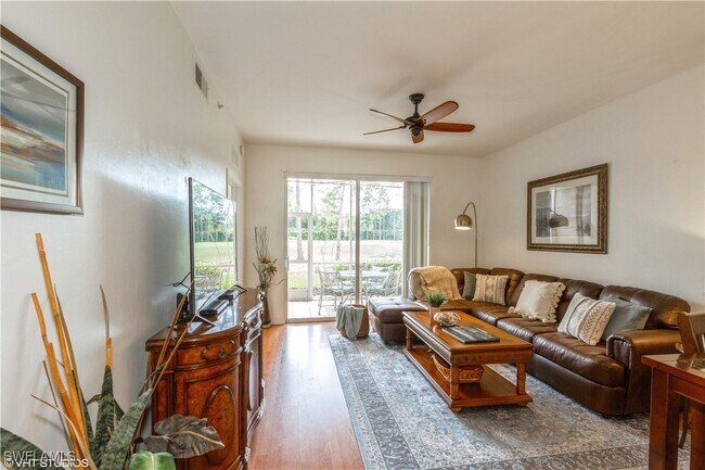 Photo - 2885 Cypress Trace Cir Unidad 9-101