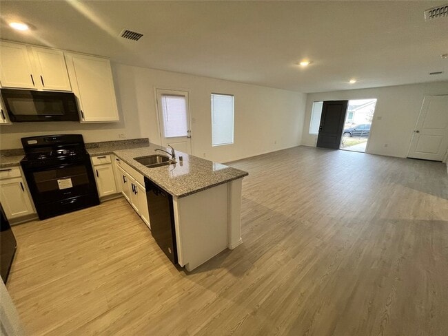 Photo - 9012 Red Fox Trl