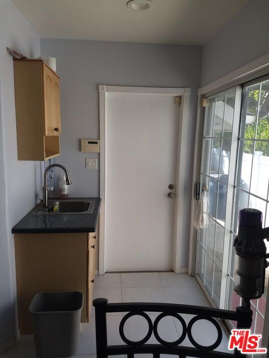 Photo - 7720 Cowan Ave