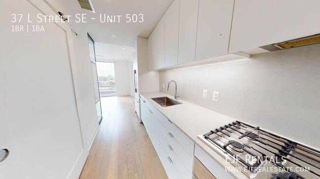 Photo - 37 L St SE Unit 503