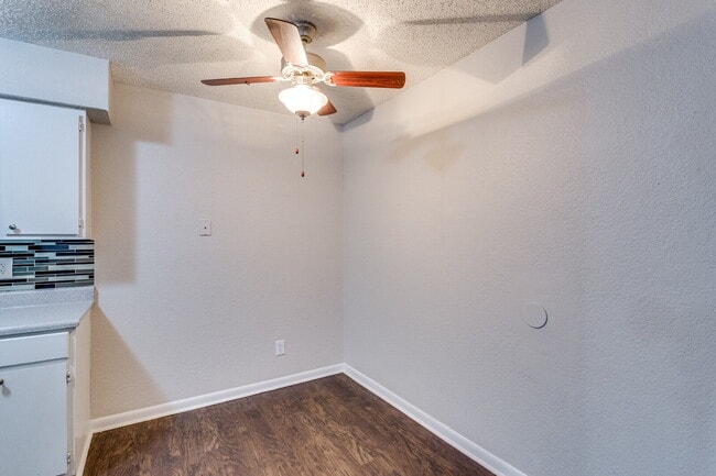 Photo - Best Value 2BR in Moore - Up to $1000 Move in Special! Unit 1