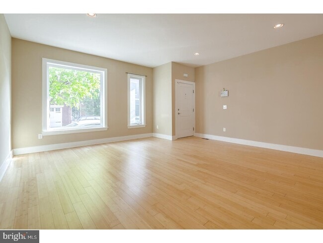 Photo - 513 Carpenter St