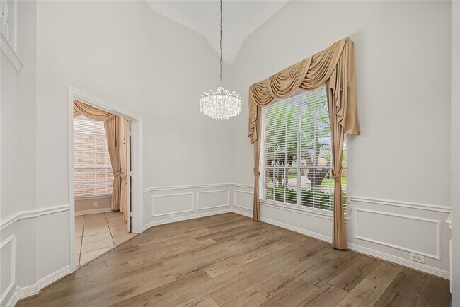 Photo - 5807 Bayberry Way