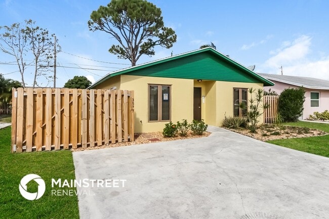 Building Photo - 3577 Lothair Ave Rental