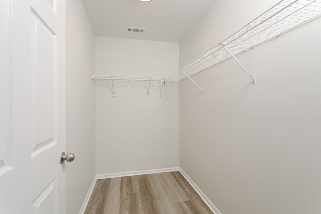 Hollin Ct 1 bedroom