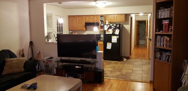 Large Eat in Kitchen - 574 37th Ave NE