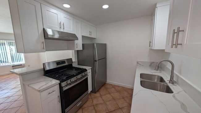 Photo - 1422 Peckham St Unit A
