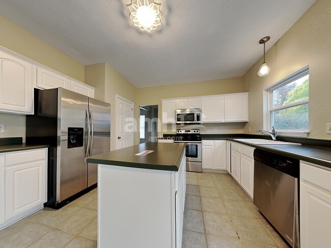 Photo - 16938 Cedar Creek Ln