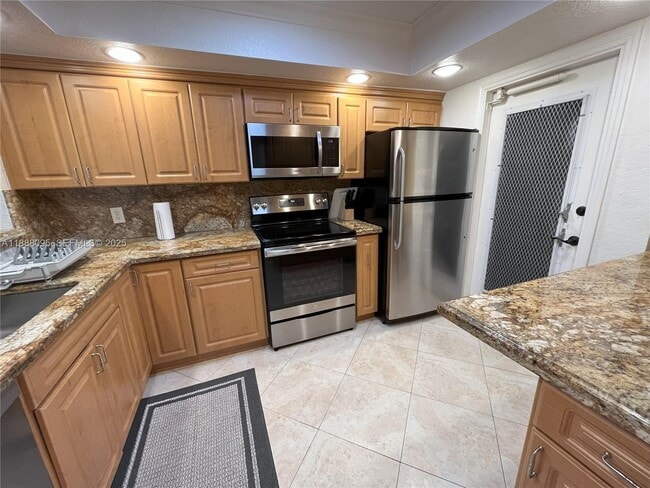 Photo - 3090 N Course Dr Unit 304