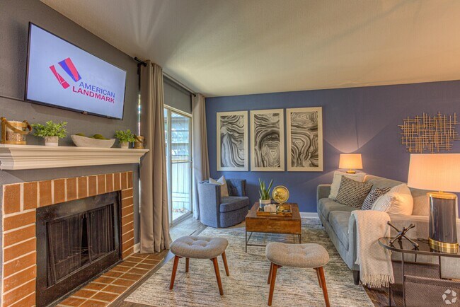 Photo - Comfort Meets Style | Ask About Move-In Sp... Unidad FWT