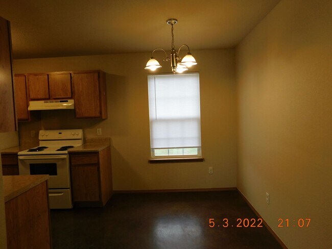 Photo - 1800 N M St Unit B