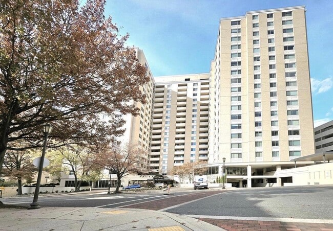 Building Photo - 4601 N Park Ave Unit 1413