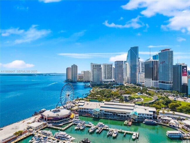 Building Photo - 159 NE 6th St Unit 3005