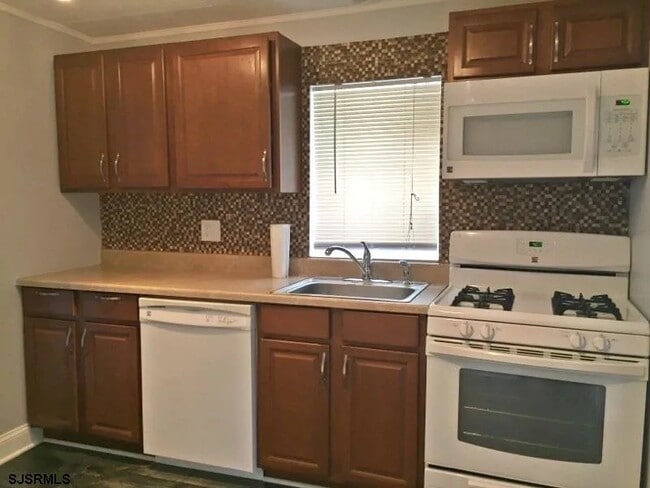 Photo - 27 Elm Ave Unit #1