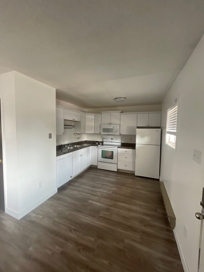 Photo - 5400 Imperial Ct Unit 5402