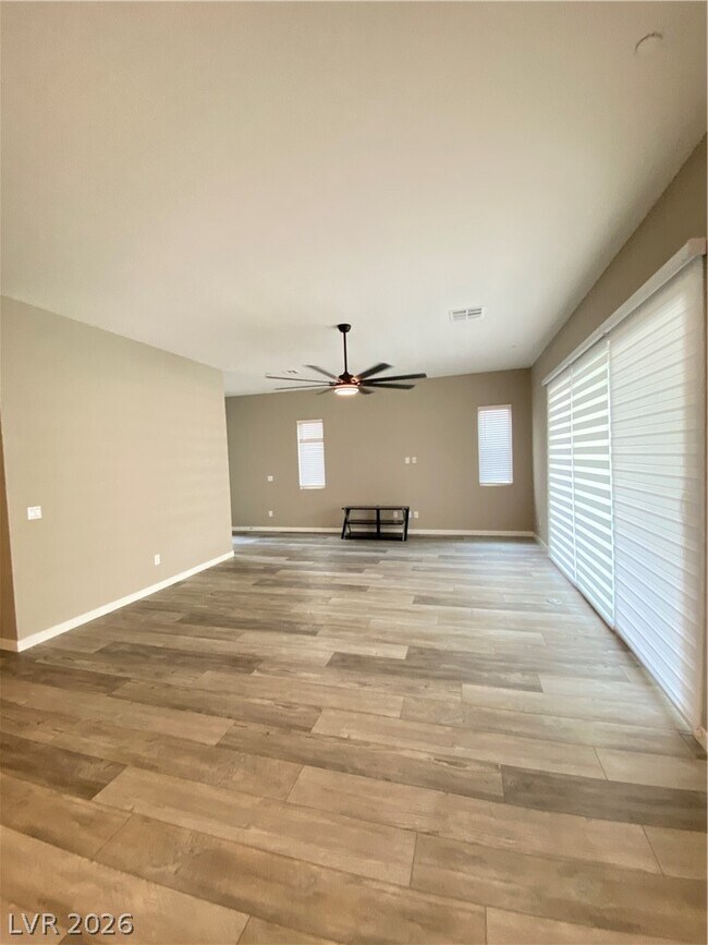 Photo - 695 Daylight Ridge Ct