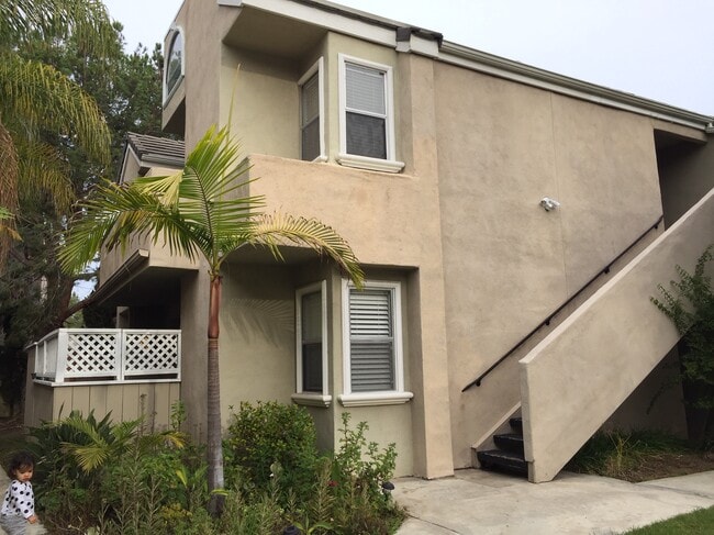 Photo - 2920 Luciernaga St